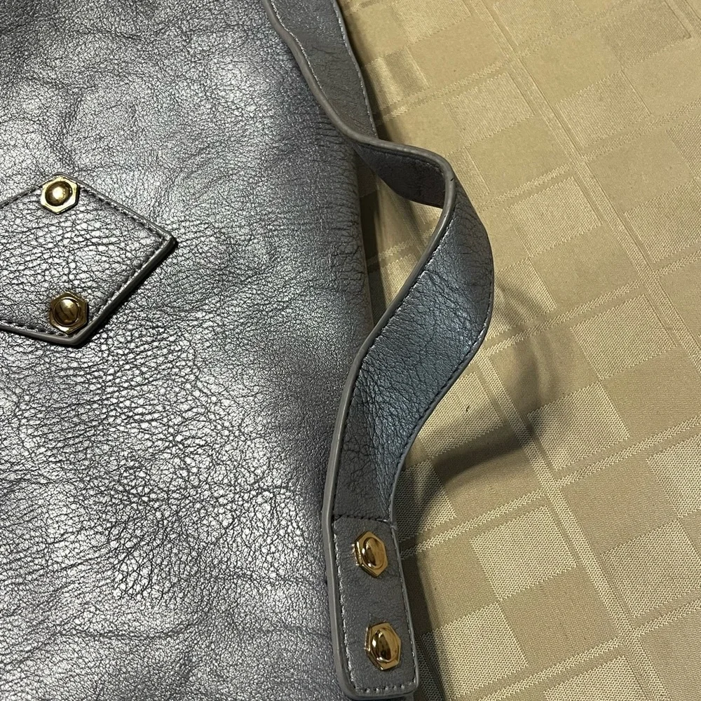 Segolene Paris‎ Leather Top Handle Satchel/handbag silver 17” X 13” EUC Large